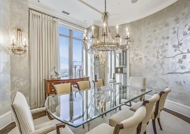 Homes for sale in Atlanta, GA | 3376 Peachtree Rd Ne #47A, Atlanta, GA 30326 | MLS# 7739912