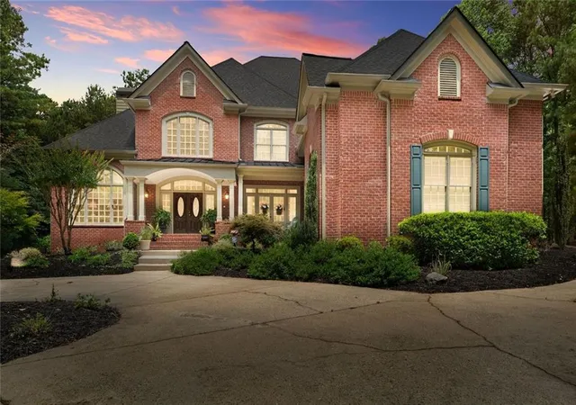 2nd image of 110 Smith Forest Ln, Alpharetta, GA 30004 | MLS# 7804069