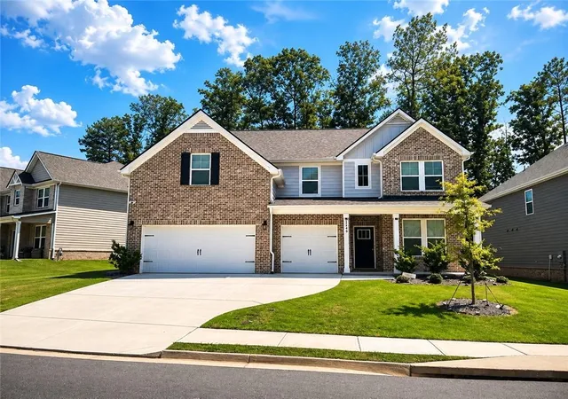 Photo 1 of Single family home for sale at 3249 Thicket Ln, Atlanta, GA 30349 | MLS# 7826020 | Listing updated on 2026-08-24