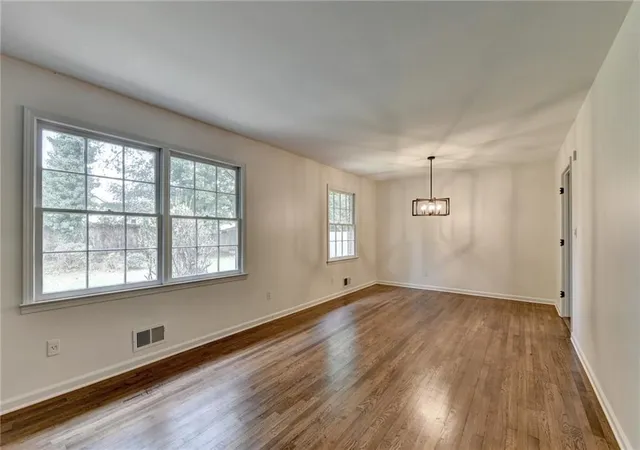 Photo 4 of Single family home for sale at 3318 Shorelake Dr, Tucker, GA 30084 | MLS# 7785857 | Listing updated on 2026-08-27