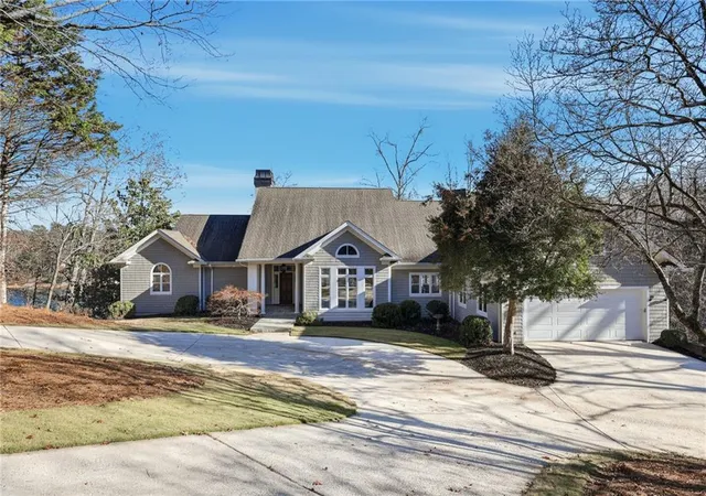 Single family home for sale at 951 E Lake Dr, Gainesville, GA 30506 | MLS# 7647295 | Listing updated on 2026-09-11