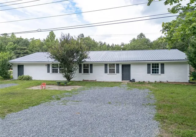Photo 3 of Single family home for sale at 4494 Old Summerville Rd, Rome, GA 30165 | MLS# 7817597 | Listing updated on 2026-10-01