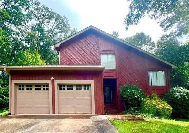 Photo 1 of Single family home for sale at 2704 Valley Hl Dr, Acworth, GA 30102 | MLS# 7819515 | Listing updated on 2026-09-09