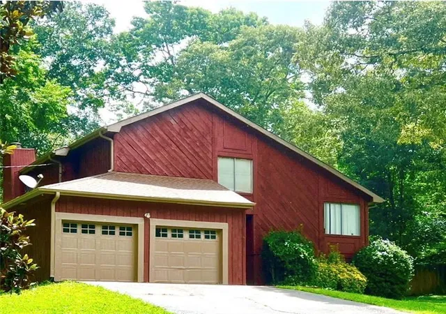 Photo 2 of Single family home for sale at 2704 Valley Hl Dr, Acworth, GA 30102 | MLS# 7819515 | Listing updated on 2026-09-09