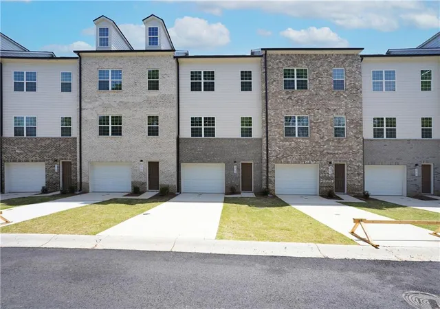 1st image of 4964 Villager Ln, Stone Mountain, GA 30083 | MLS# 7570911