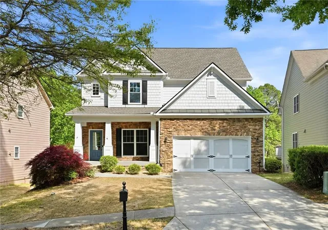 Homes for sale in Flowery Branch, GA | 7812 Keepsake Ln, Flowery Branch, GA 30542 | MLS# 7753526