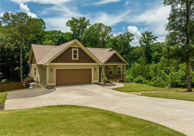 Photo 2 of Single family home for sale at 420 Meadow Cir, Ellijay, GA 30540 | MLS# 7829695 | Listing updated on 2026-09-05