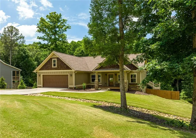 Photo 2 of Single family home for sale at 420 Meadow Cir, Ellijay, GA 30540 | MLS# 7829695 | Listing updated on 2026-09-05