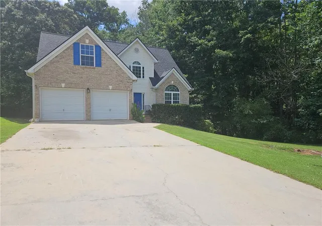 3rd image of 105 Queensland Ln, Covington, GA 30016 | MLS# 7779733