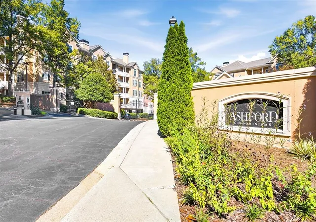 Condo for sale at 336 Ashford Cir, Atlanta, GA 30338 | MLS# 7852273