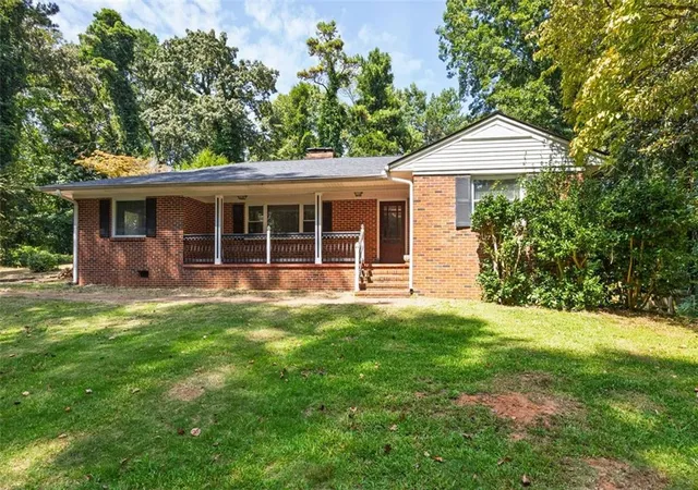 1st image of 250 E Memorial Dr, Dallas, GA 30132 | MLS# 7650365