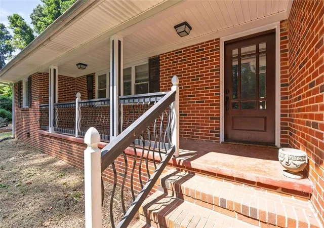 3rd image of 250 E Memorial Dr, Dallas, GA 30132 | MLS# 7650365