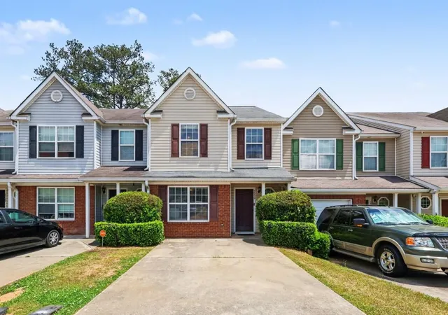 Homes for sale in Morrow, GA | 5330 Creekview Ln, Morrow, GA 30260 | MLS# 7762265
