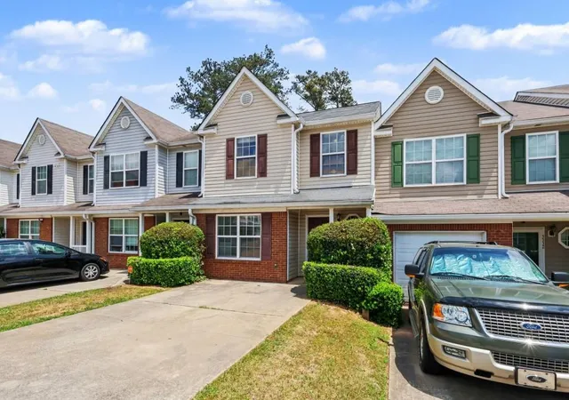 Homes for sale in Morrow, GA | 5330 Creekview Ln, Morrow, GA 30260 | MLS# 7762265
