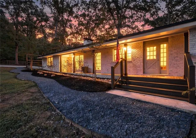 Photo 1 of Single family home for sale at 728 S Mccollum Dr, Canton, GA 30114 | MLS# 7824926 | Listing updated on 2026-10-30