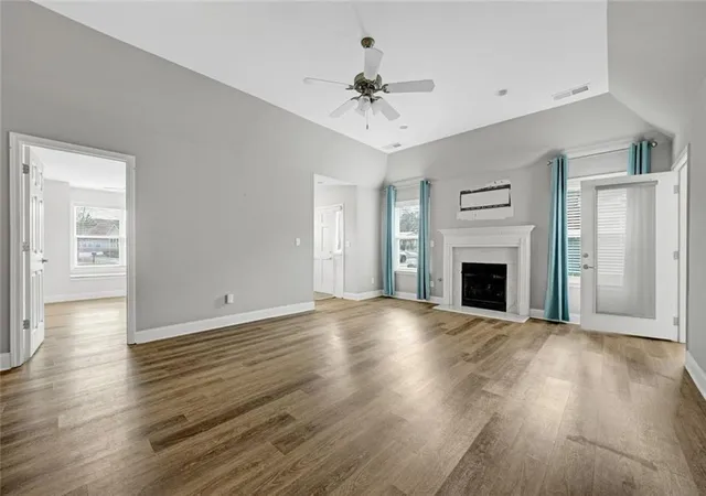 Listing Photo 4 - Condo for sale in building located at 2357 Chimney Cottage Cir NE, Marietta, GA 30066