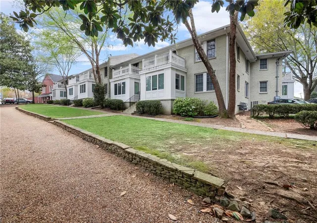 3rd image of 1879 Johnson Road Ne #5, Atlanta, GA 30306 | MLS# 7744168