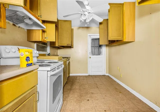 Photo 4 of Single family home for sale at 449 Hamilton E Holmes Dr, Atlanta, GA 30318 | MLS# 7823977 | Listing updated on 2026-08-20