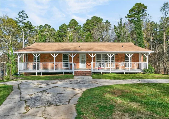 1st image of 3460 Maynard Cir, Gainesville, GA 30506 | MLS# 7740113