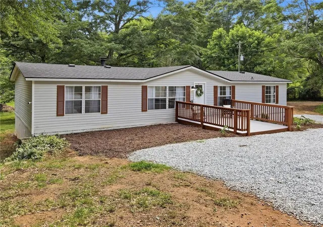 4th image of 1203 Lanier Rd, Pendergrass, GA 30567 | MLS# 7781198