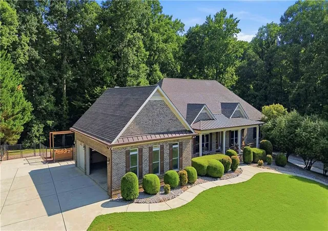 Photo 2 of Single family home for sale at 5350 Old Pendergrass Rd, Jefferson, GA 30549 | MLS# 7805302 | Listing updated on 2026-10-05
