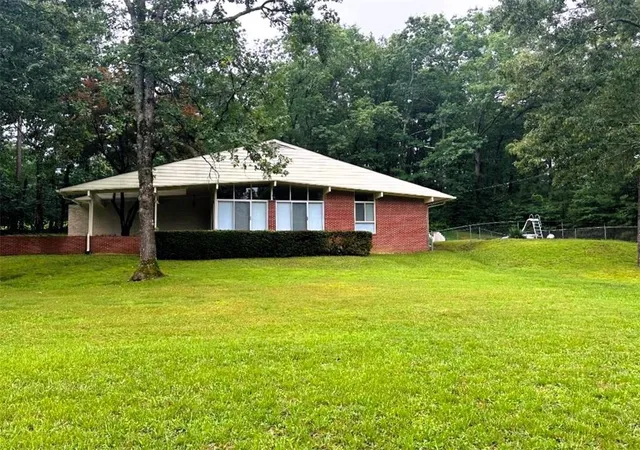 1st image of 158 Nike Dr, Calhoun, GA 30701 | MLS# 7789777