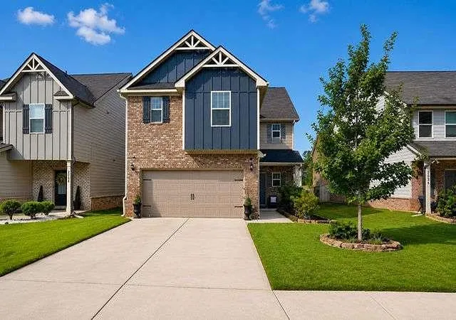 1st image of 2032 Bridgewater Pass, Hampton, GA 30228 | MLS# 7824236