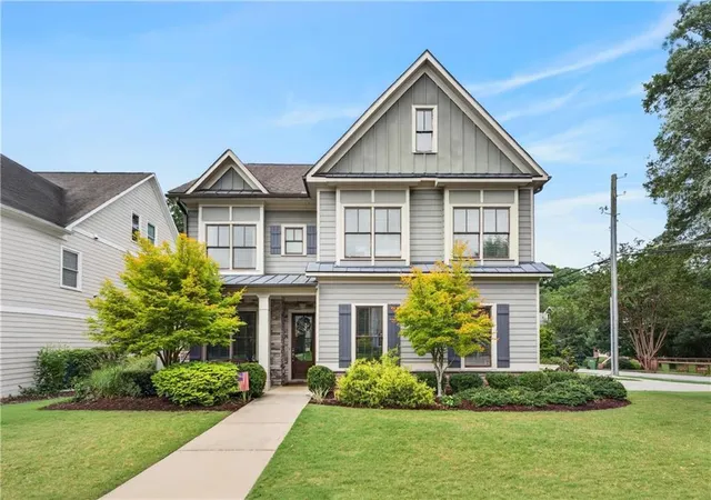 Photo 1 of Sale Pending at 1517 Sylvester Cir Se, Atlanta, GA 30316 | MLS# 7808968 | Listing updated on 2026-09-10