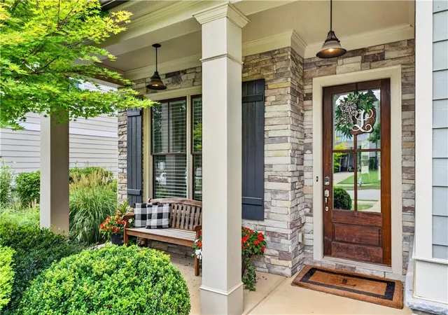Photo 4 of Sale Pending at 1517 Sylvester Cir SE, Atlanta, GA 30316 | MLS# 7808968 | Listing updated on 2026-09-10