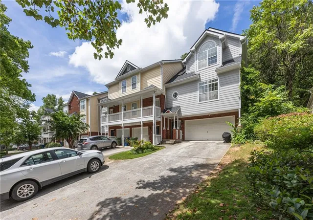 Photo 2 of Townhouse for sale at 581 Cooper St SW, Atlanta, GA 30312 | MLS# 7806720 | Listing updated on 2026-08-06