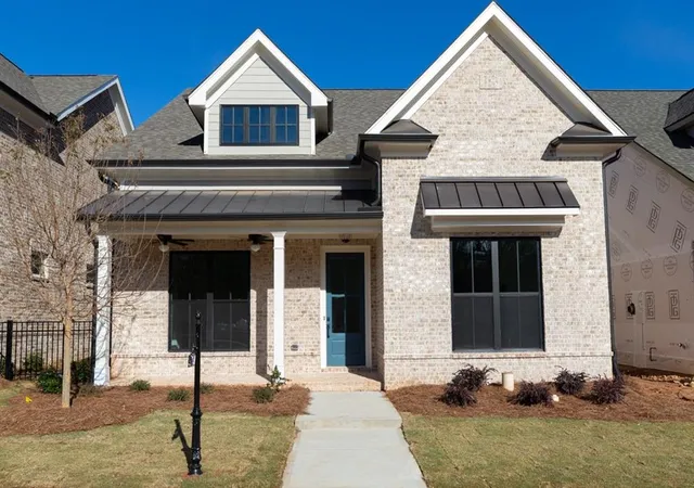 Photo 4 of Single family home for sale at 1270 Waterhaven Blvd, Cumming, GA 30041 | MLS# 7803531 | Listing updated on 2026-08-22