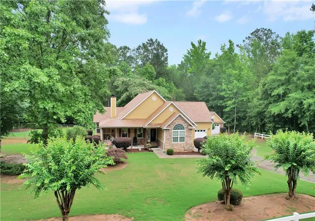 2nd image of 149 Marina Cir, Jackson, GA 30233 | MLS# 7821489