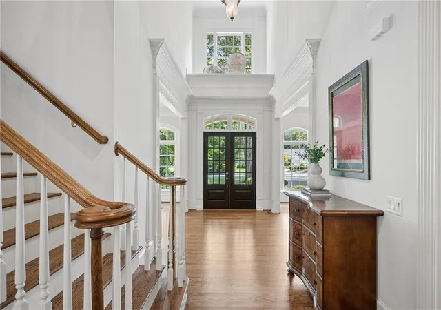 Photo 3 of Sale Pending at 2996 Howell Ml Rd NW, Atlanta, GA 30327 | MLS# 7820884 | Listing updated on 2026-09-05