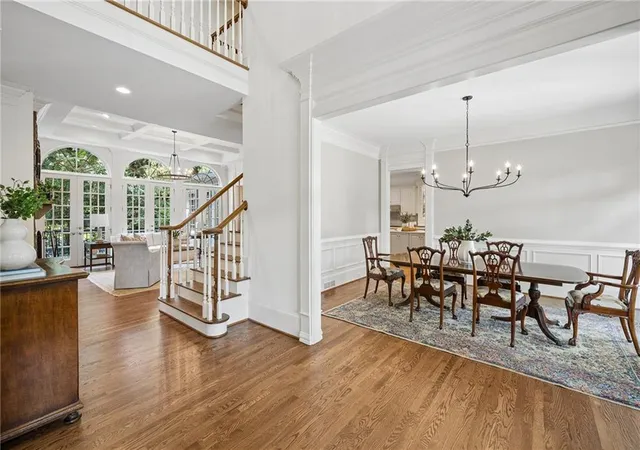 Photo 4 of Sale Pending at 2996 Howell Ml Rd NW, Atlanta, GA 30327 | MLS# 7820884 | Listing updated on 2026-09-05