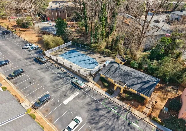 2nd image of 2396 Lawrenceville Hwy, Decatur, GA 30033