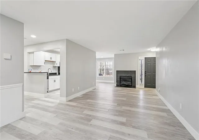 4th image of 601 Peachtree Forest Ave #601, Peachtree Corners, GA 30092 | MLS# 7818566