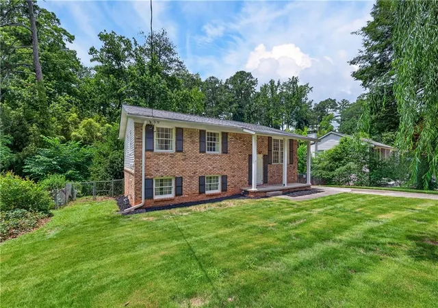 Homes for sale in Smyrna, GA | 2648 Bent Hickory Dr Se, Smyrna, GA 30082 | MLS# 7786050