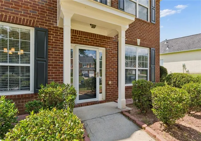 2nd image of 5076 Huntcrest Dr Sw, Mableton, GA 30126 | MLS# 7820530