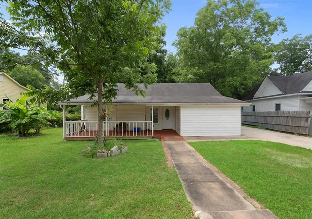 Photo 1 of Single family home for sale at 123 South Ave, Jonesboro, GA 30236 | MLS# 7846931 | Listing updated on 2026-10-01