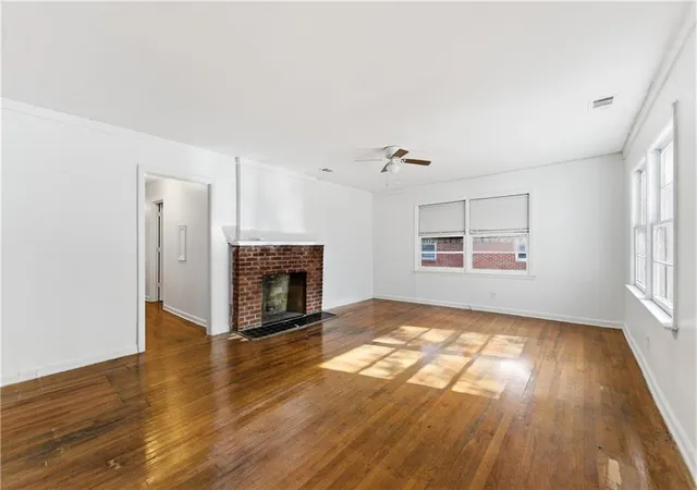 Photo 4 of Single family home for sale at 1431 NW Sharon St, Atlanta, GA 30314 | MLS# 7822667 | Listing updated on 2026-08-21