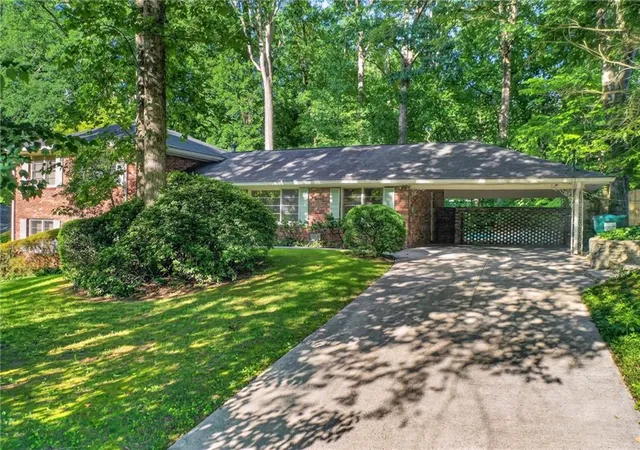 1st image of 6885 Heathfield Dr, Atlanta, GA 30328 | MLS# 7794106