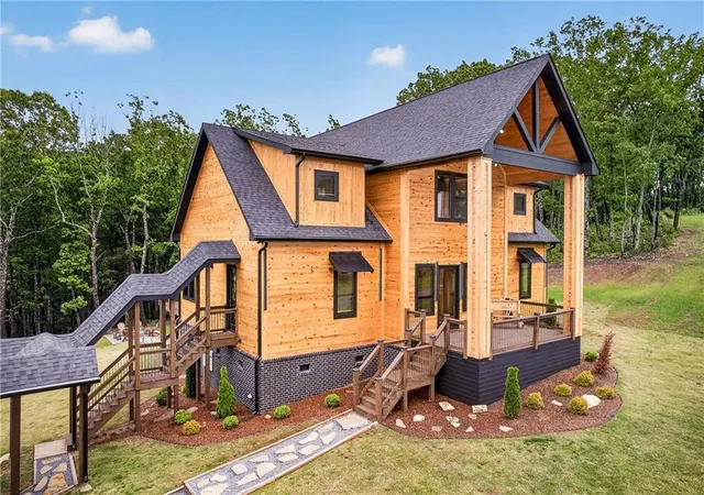3rd image of 281 High Summit Dr, Jasper, GA 30143 | MLS# 7773419