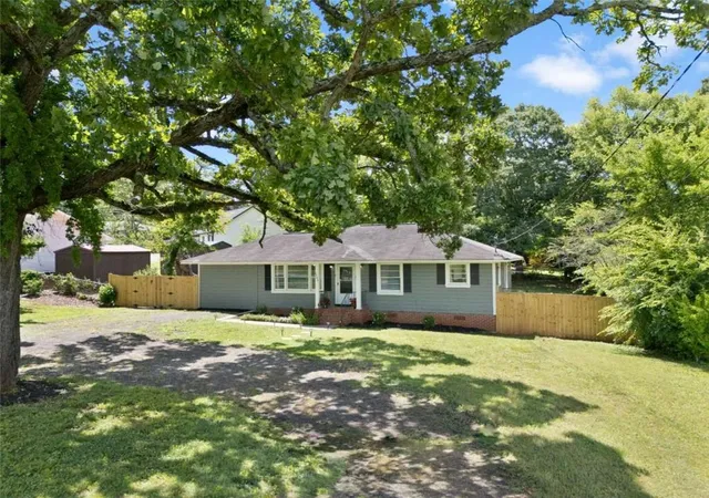 1st image of 1306 Calhoun Ave, Rome, GA 30161 | MLS# 7795426