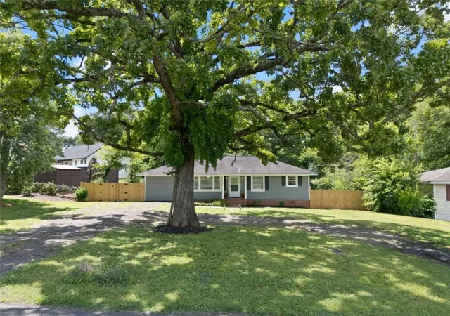3rd image of 1306 Calhoun Ave, Rome, GA 30161 | MLS# 7795426