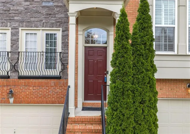 Photo 2 of Townhouse for sale at 4697 Wehunt Cmns Dr Se, Smyrna, GA 30082 | MLS# 7804720 | Listing updated on 2026-08-26