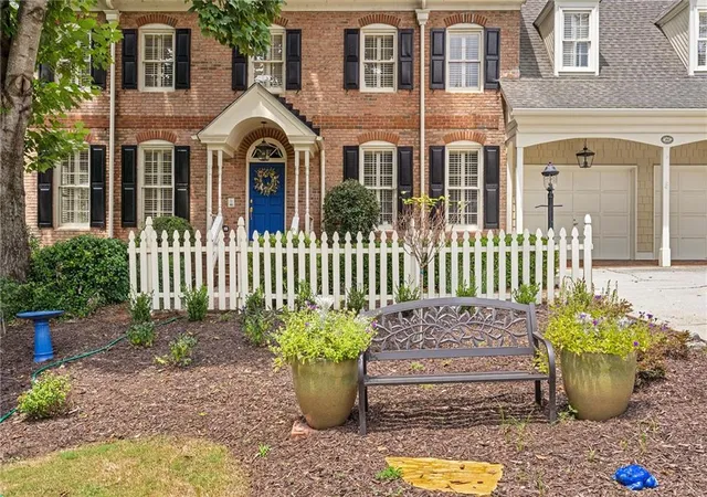 Photo 2 of Sale Pending at 1811 Baldwin Farms Dr, Marietta, GA 30068 | MLS# 7818036 | Listing updated on 2026-09-08