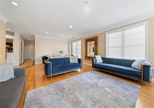 3rd image of 3334 Peachtree Rd Ne #112, Atlanta, GA 30326 | MLS# 7823456
