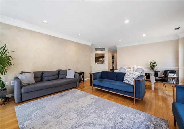 4th image of 3334 Peachtree Rd Ne #112, Atlanta, GA 30326 | MLS# 7823456