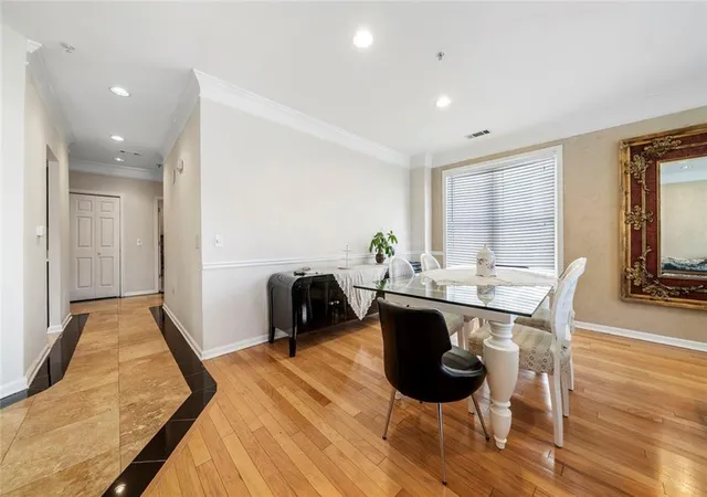 5th image of 3334 Peachtree Rd Ne #112, Atlanta, GA 30326 | MLS# 7823456