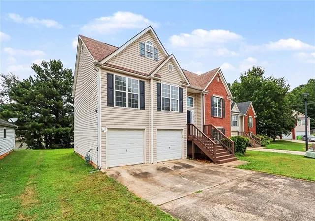 Photo 2 of Sale Pending at 2836 Amerson Trl, Ellenwood, GA 30294 | MLS# 7814016 | Listing updated on 2026-08-25